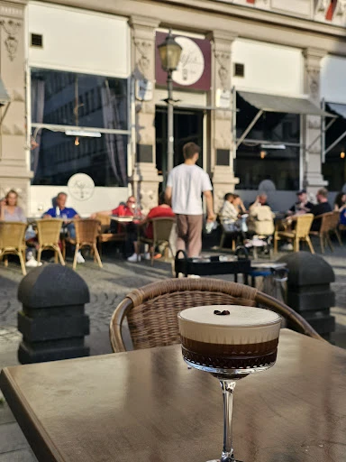 Kuj's Café & Bar photo 5